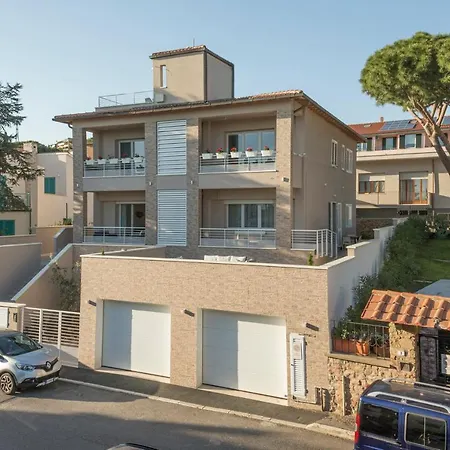 Prima Dell'Elba Family Apartments Piombino Exterior photo